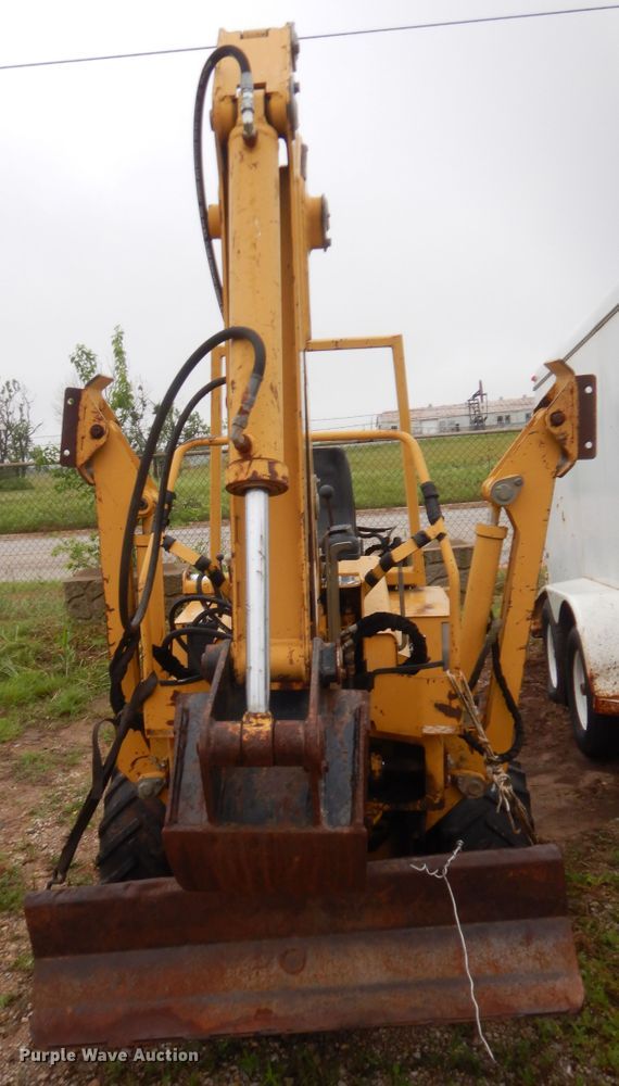 image for item IP9887 1998 Vermeer V3550A  trencher