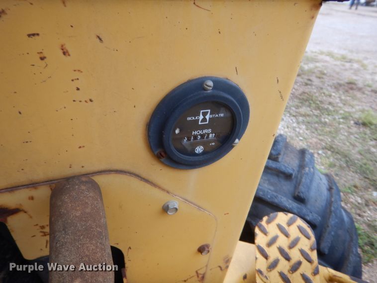 image for item IP9887 1998 Vermeer V3550A  trencher