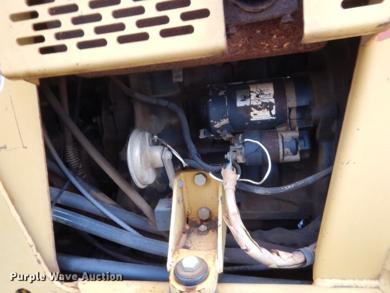 image for item IP9887 1998 Vermeer V3550A  trencher