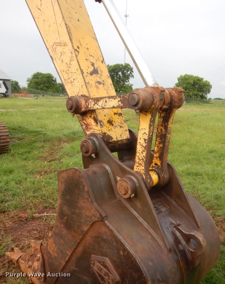 image for item IP9892 Komatsu PC150LC  excavator