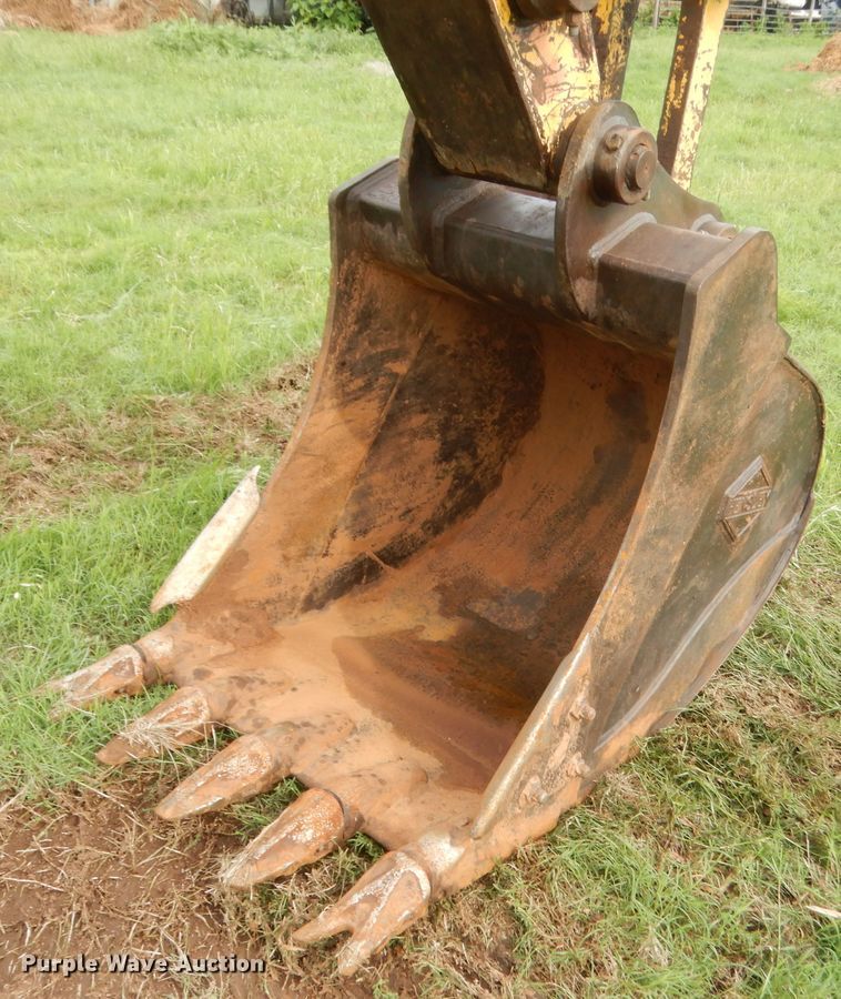 image for item IP9892 Komatsu PC150LC  excavator