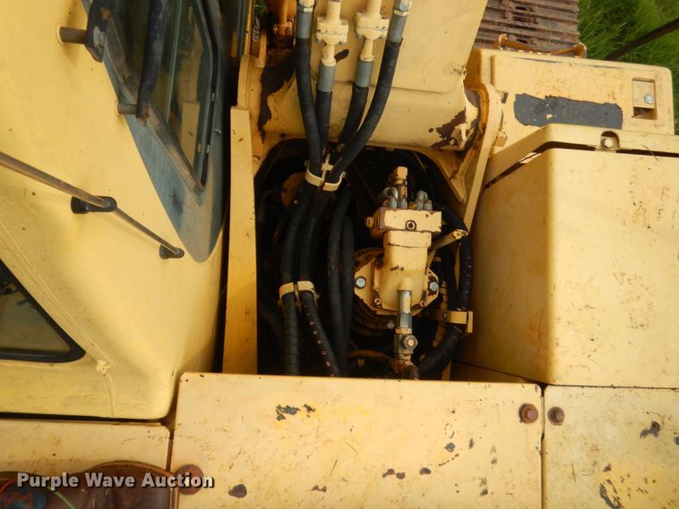 image for item IP9892 Komatsu PC150LC  excavator