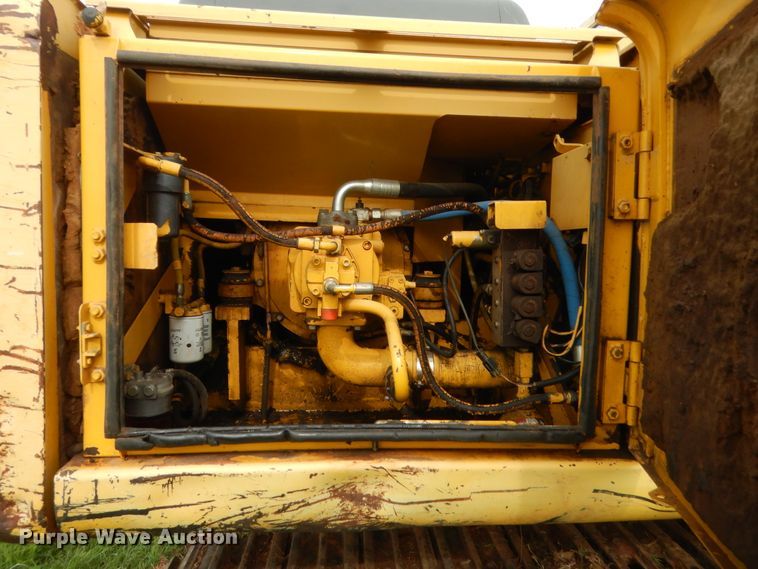 image for item IP9892 Komatsu PC150LC  excavator
