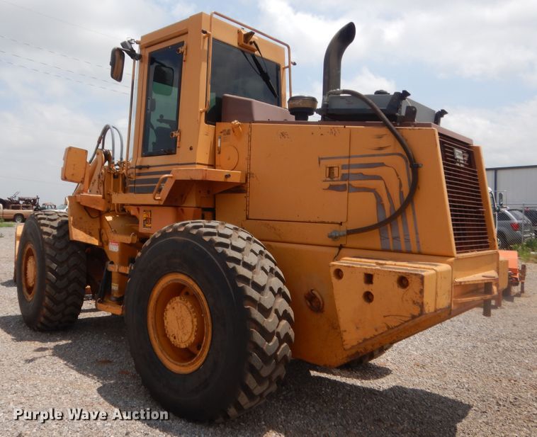 image for item IP9925 1994 Case 621B  wheel loader