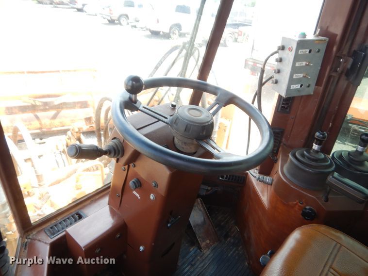 image for item IP9925 1994 Case 621B  wheel loader