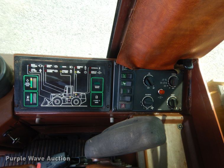 image for item IP9925 1994 Case 621B  wheel loader