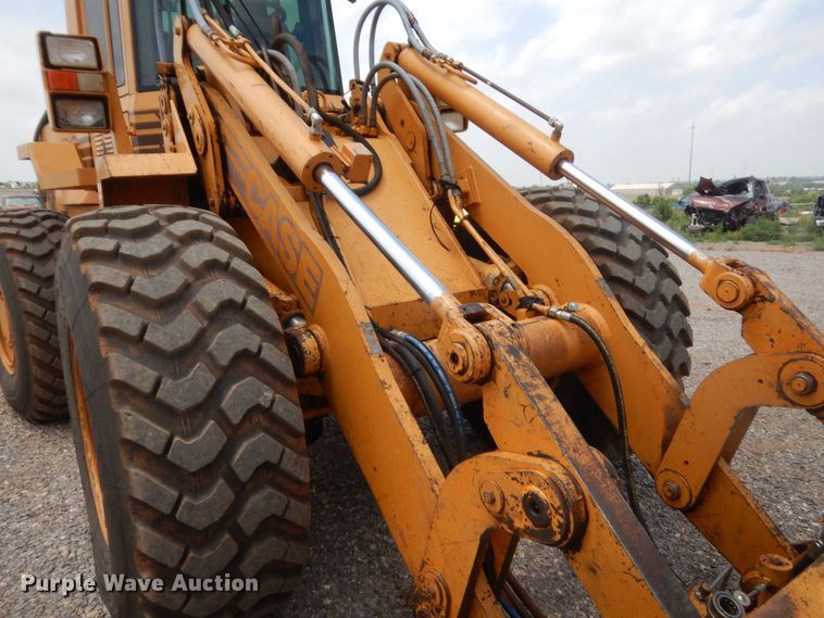 image for item IP9925 1994 Case 621B  wheel loader