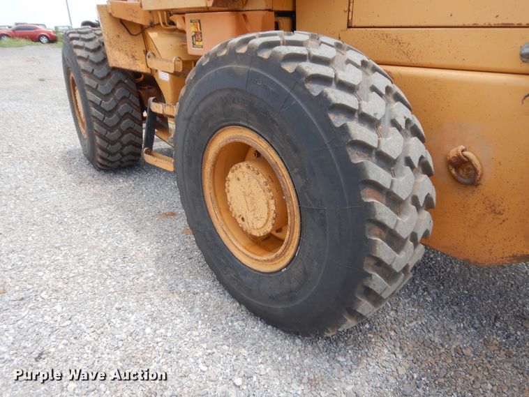 image for item IP9925 1994 Case 621B  wheel loader