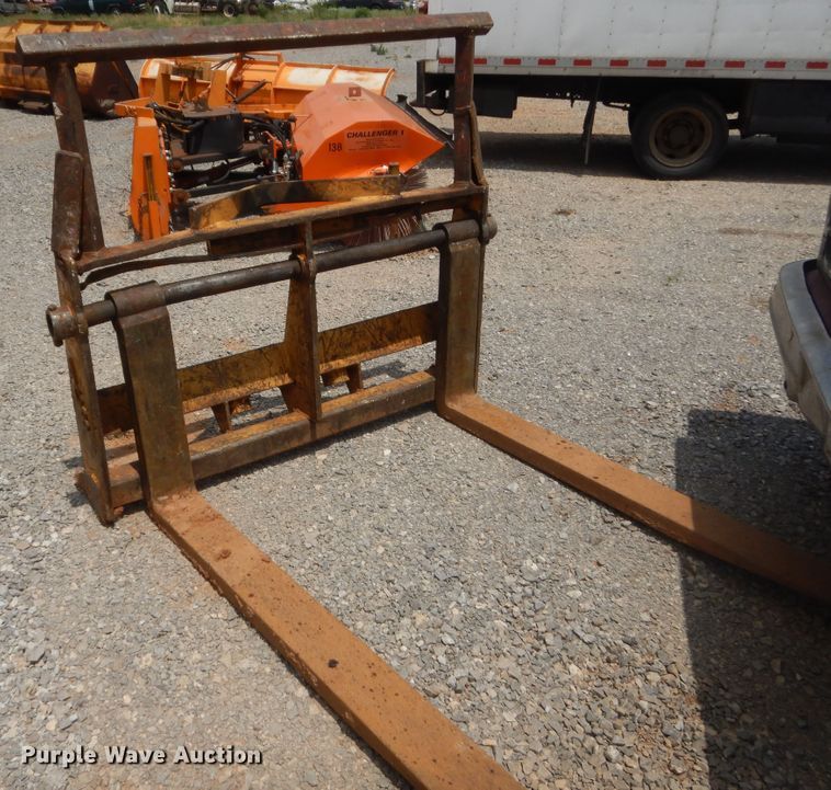 image for item IP9925 1994 Case 621B  wheel loader