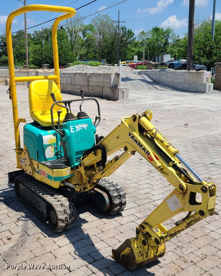image for item IQ9196 Yanmar BO8-3  mini excavator