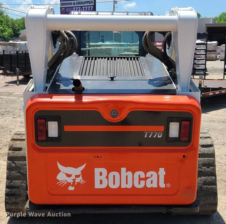 image for item IQ9198 2012 Bobcat T770  tracked skid steer loader