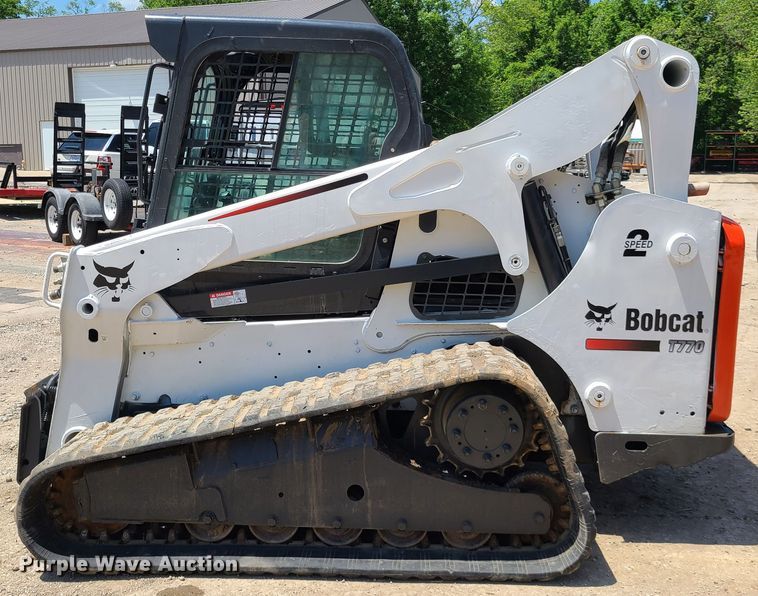 image for item IQ9198 2012 Bobcat T770  tracked skid steer loader