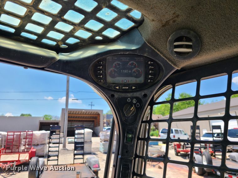 image for item IQ9198 2012 Bobcat T770  tracked skid steer loader