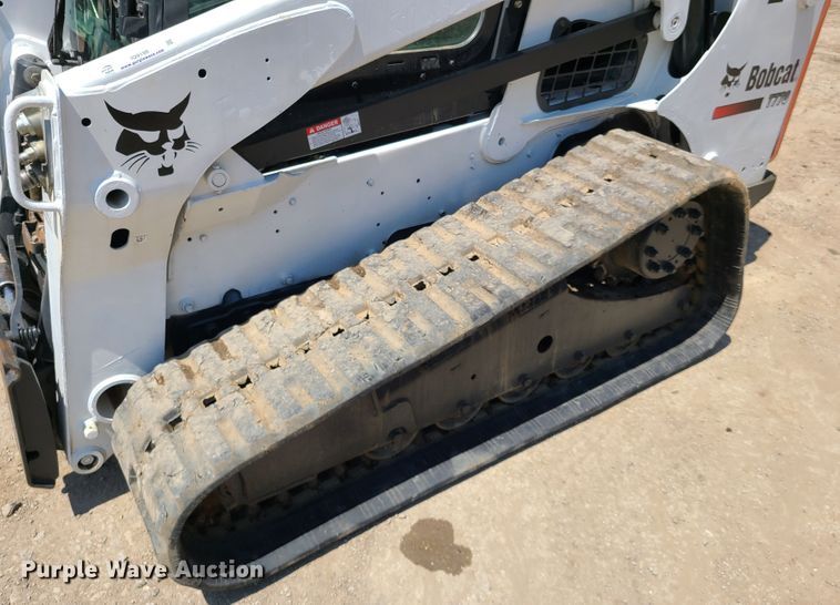 image for item IQ9198 2012 Bobcat T770  tracked skid steer loader