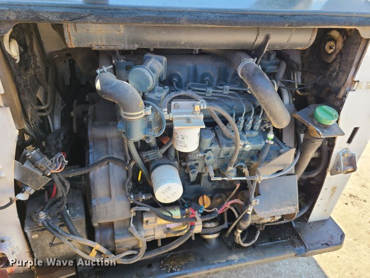 image for item IQ9198 2012 Bobcat T770  tracked skid steer loader