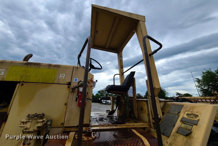 image for item IQ9223 Bomag MPH 100  recycler