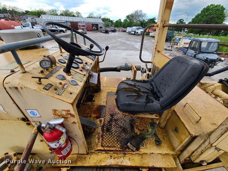 image for item IQ9223 Bomag MPH 100  recycler