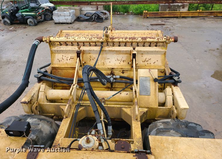 image for item IQ9223 Bomag MPH 100  recycler