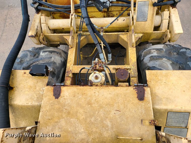 image for item IQ9223 Bomag MPH 100  recycler