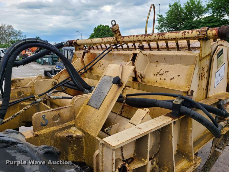 image for item IQ9223 Bomag MPH 100  recycler