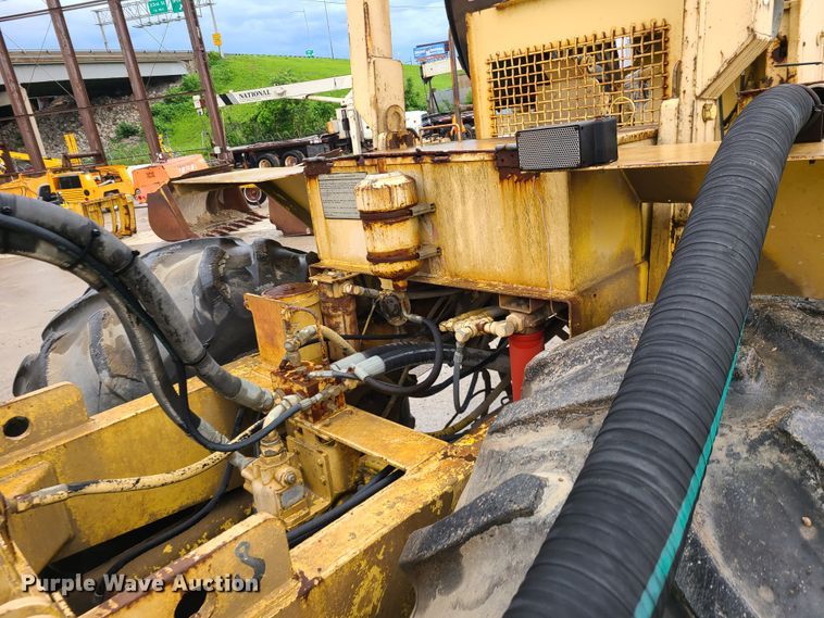 image for item IQ9223 Bomag MPH 100  recycler