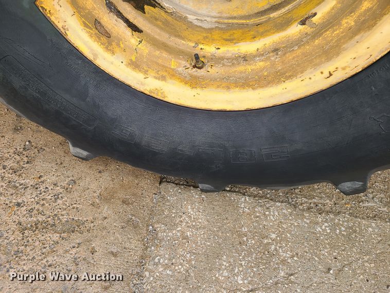 image for item IQ9223 Bomag MPH 100  recycler