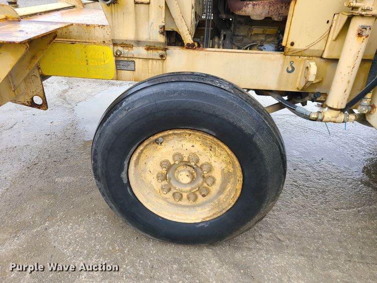 image for item IQ9223 Bomag MPH 100  recycler