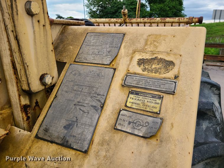 image for item IQ9223 Bomag MPH 100  recycler