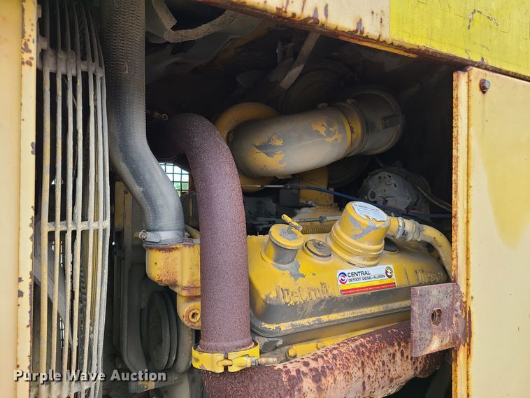 image for item IQ9223 Bomag MPH 100  recycler