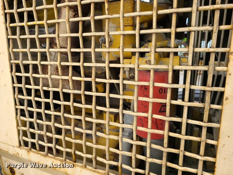 image for item IQ9223 Bomag MPH 100  recycler