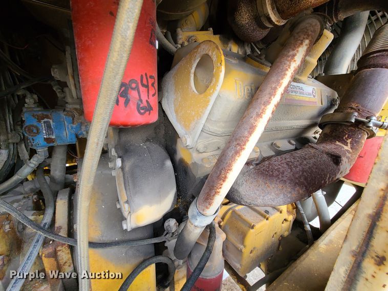 image for item IQ9223 Bomag MPH 100  recycler