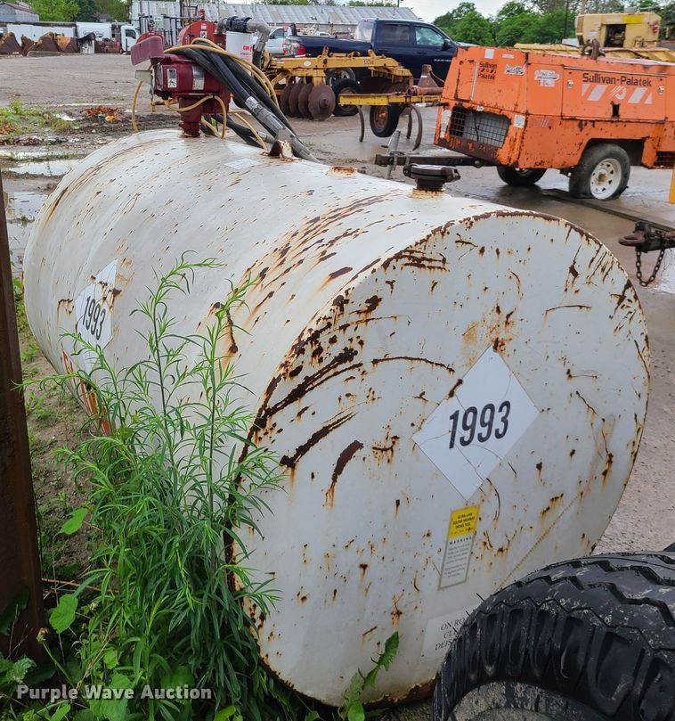 image for item IQ9229 Fuel tank