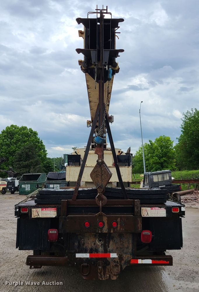 image for item IQ9232 2005 Sterling L-Line  crane truck