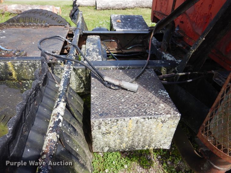 image for item IQ9505 1968 International Fleetstar 2000  semi truck