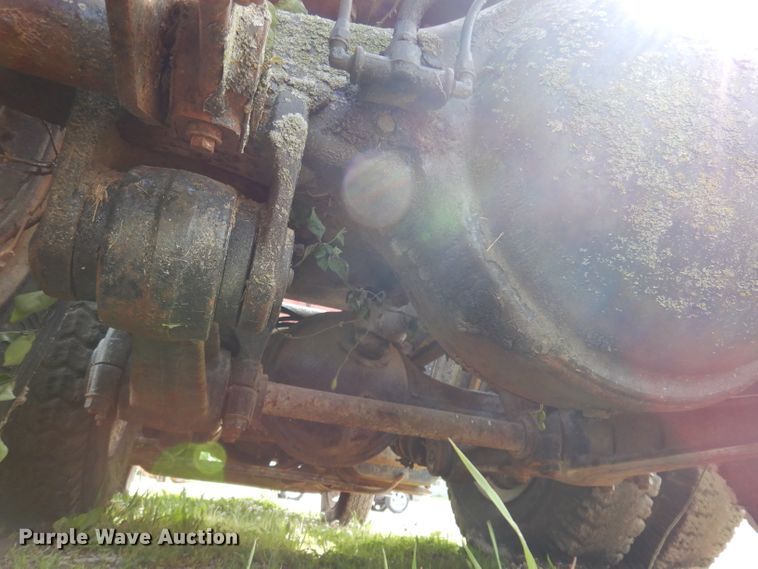 image for item IQ9505 1968 International Fleetstar 2000  semi truck