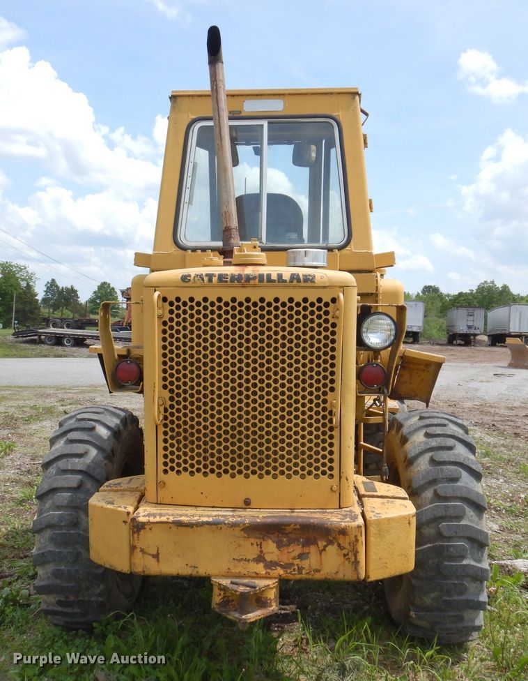 image for item IQ9506 1981 Caterpillar 920  wheel loader