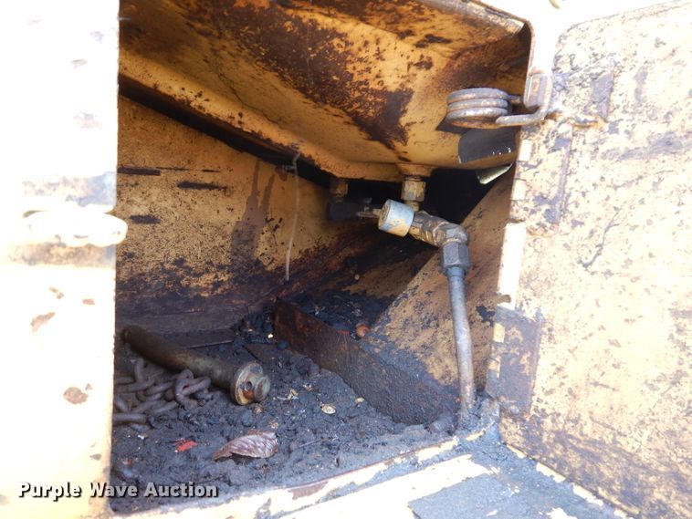 image for item IQ9506 1981 Caterpillar 920  wheel loader