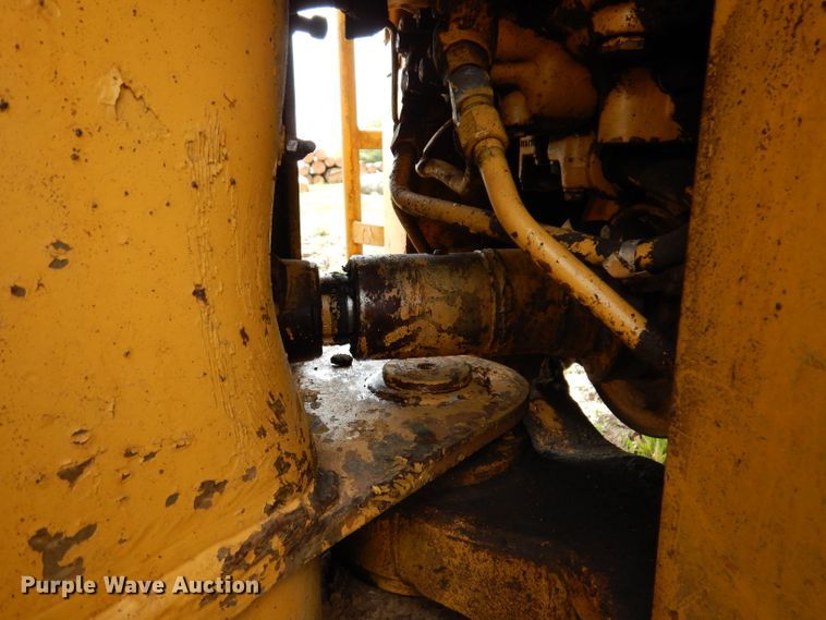 image for item IQ9506 1981 Caterpillar 920  wheel loader