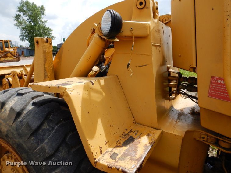 image for item IQ9506 1981 Caterpillar 920  wheel loader