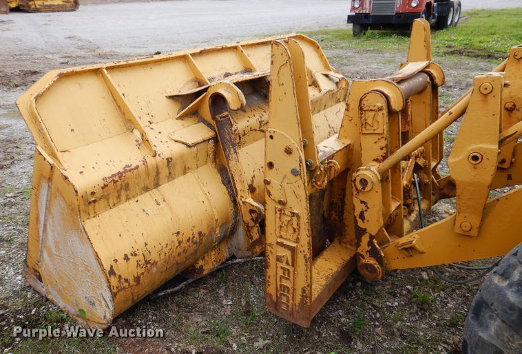 image for item IQ9506 1981 Caterpillar 920  wheel loader