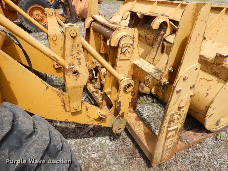 image for item IQ9506 1981 Caterpillar 920  wheel loader