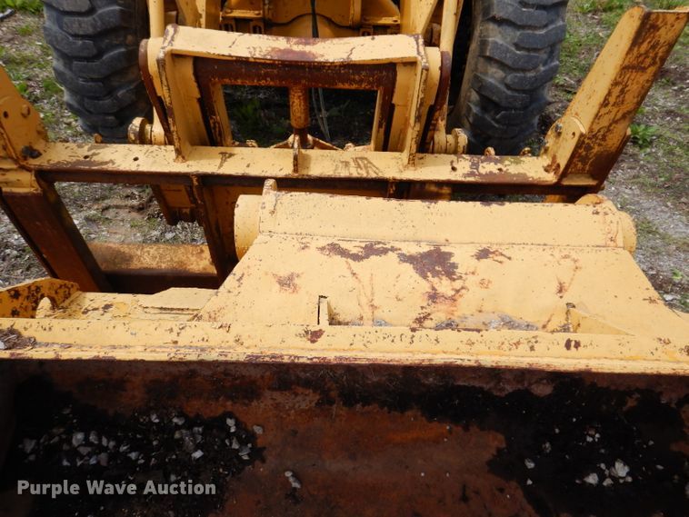 image for item IQ9506 1981 Caterpillar 920  wheel loader
