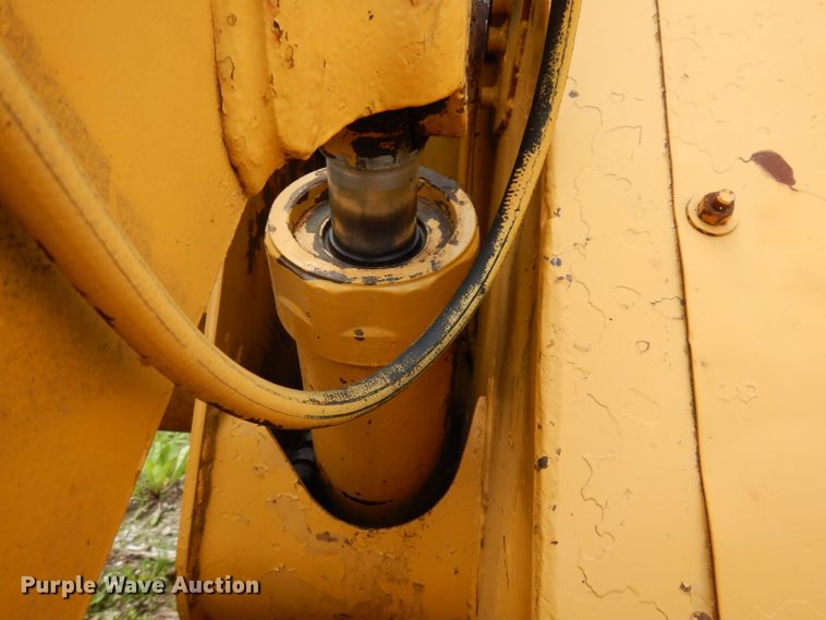 image for item IQ9506 1981 Caterpillar 920  wheel loader