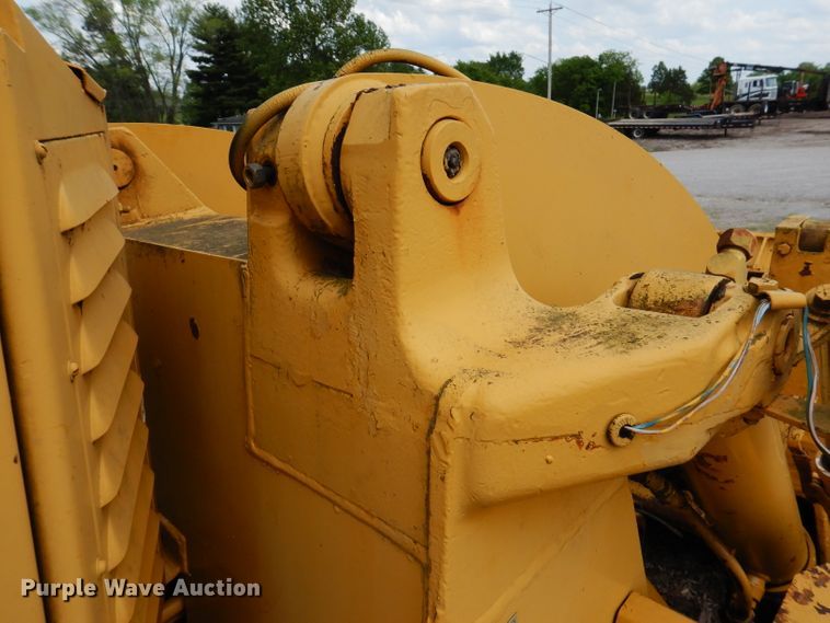 image for item IQ9506 1981 Caterpillar 920  wheel loader