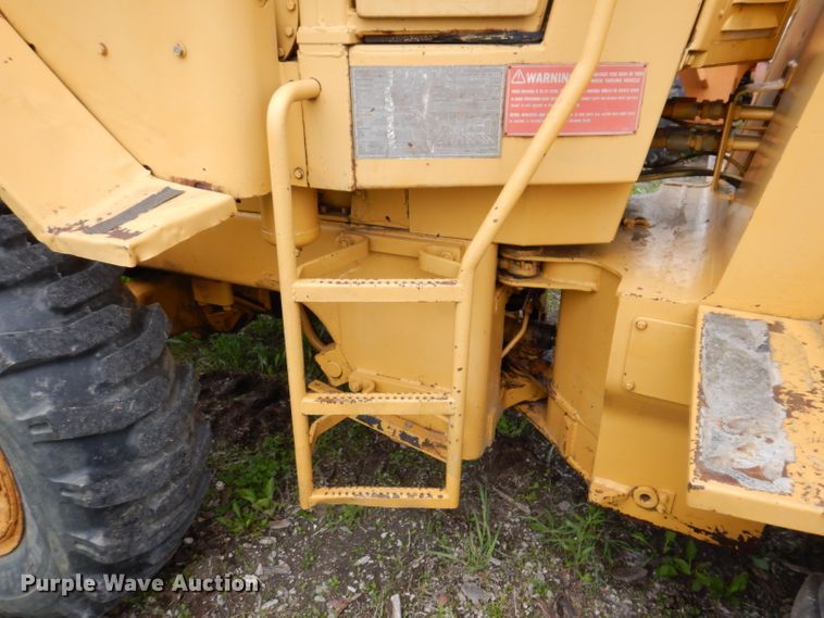 image for item IQ9506 1981 Caterpillar 920  wheel loader