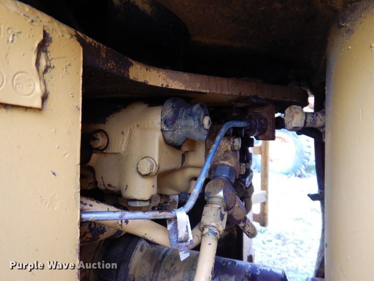 image for item IQ9506 1981 Caterpillar 920  wheel loader