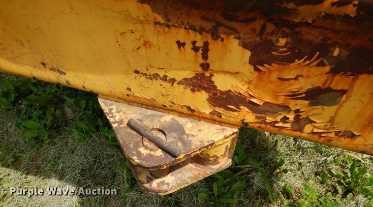 image for item IQ9506 1981 Caterpillar 920  wheel loader