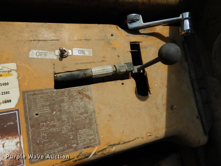 image for item IQ9506 1981 Caterpillar 920  wheel loader