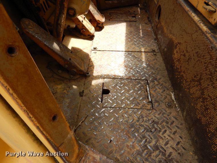 image for item IQ9506 1981 Caterpillar 920  wheel loader