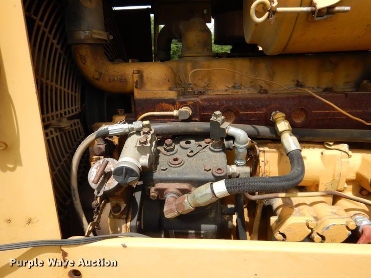 image for item IQ9506 1981 Caterpillar 920  wheel loader